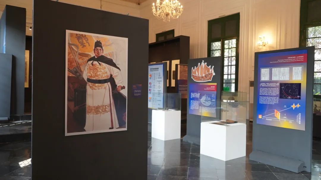 “万里尚为邻——纪念郑和下西洋620周年•中国印尼文化交流展”在雅加达开幕 (1).jpg