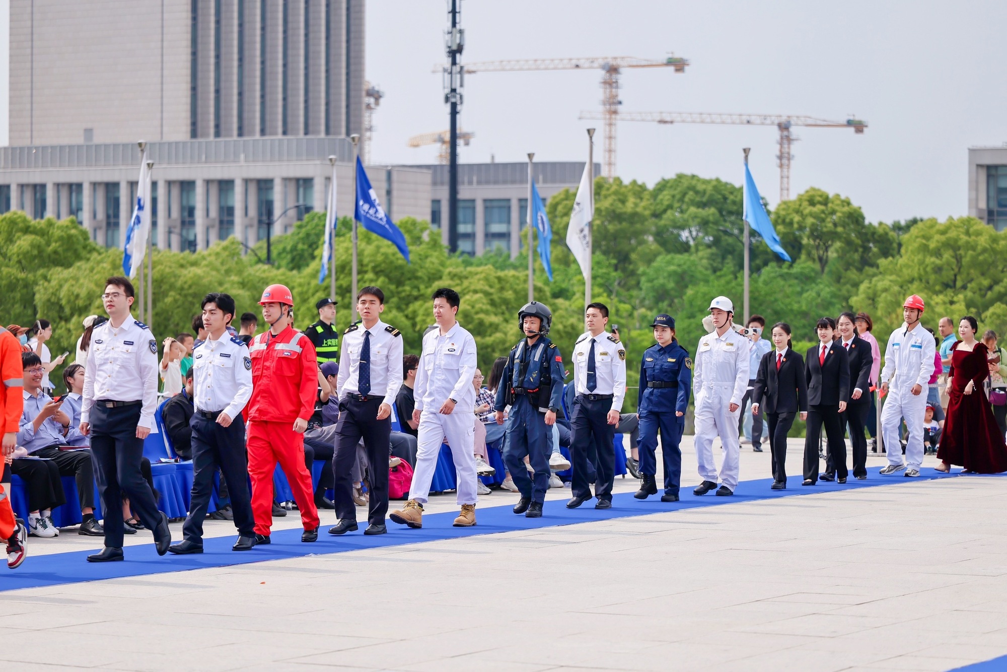 20250524“青年航海联盟”在中国航海博物馆成立 上海国际航运中心建设再添新动能 (2).jpg