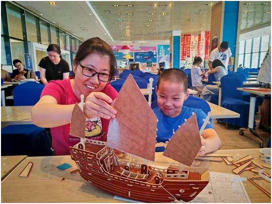 20250712中海博参与市交通委“政府开放日”活动 带领市民沉浸式体验传统航海文化 (3).jpg